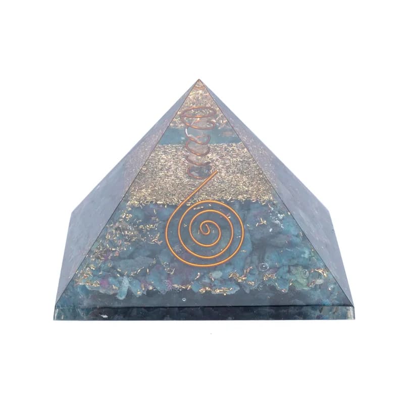 Orgoniet Piramide Robijn in Kyaniet ( 7 x 7 x 6 cm)