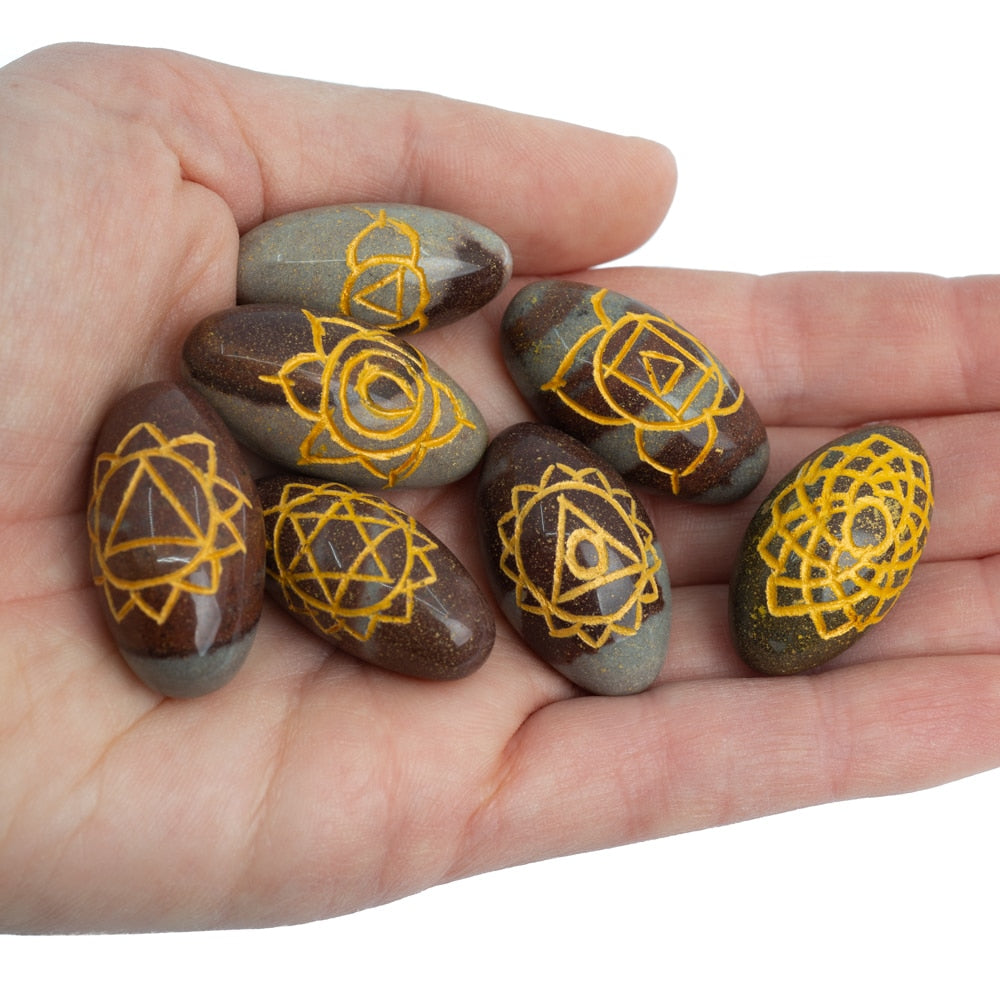 Chakra Edelstenen Shiva Lingam – set van 7