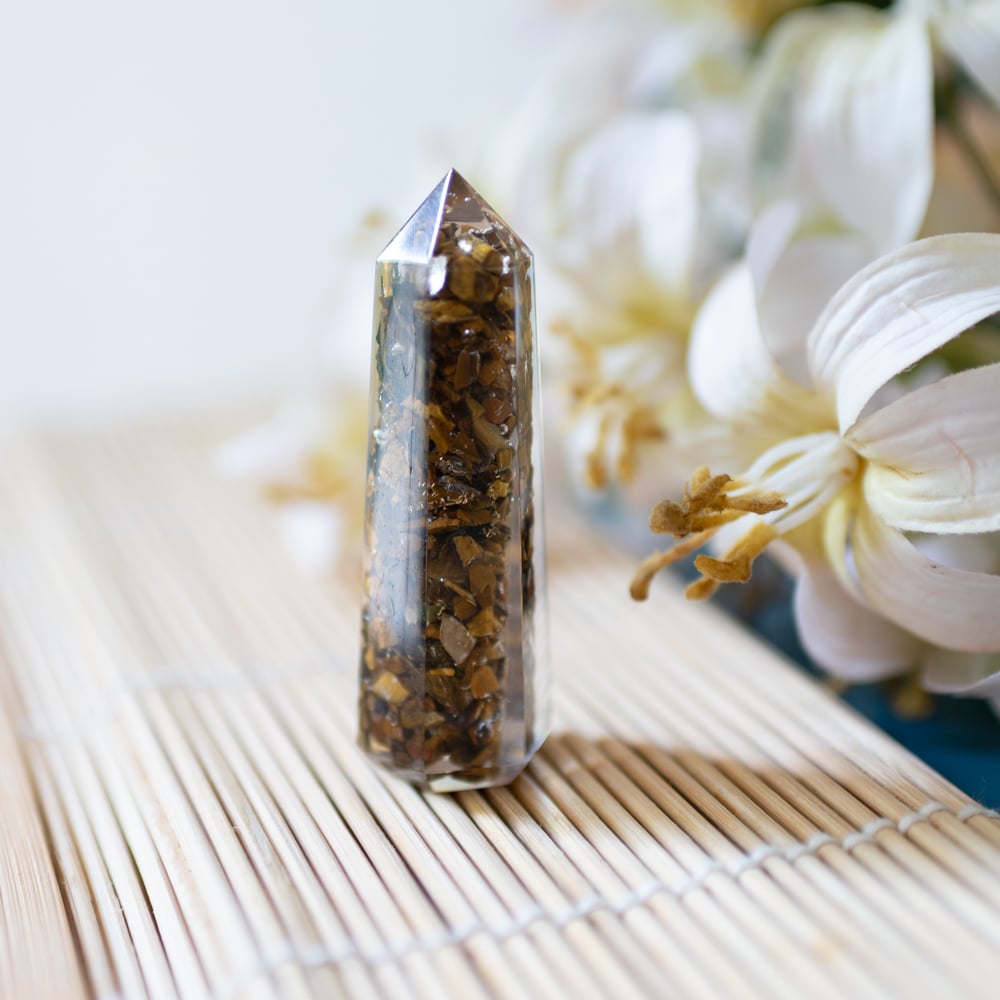 Orgonite Obelisk Tijgeroog (70 mm)
