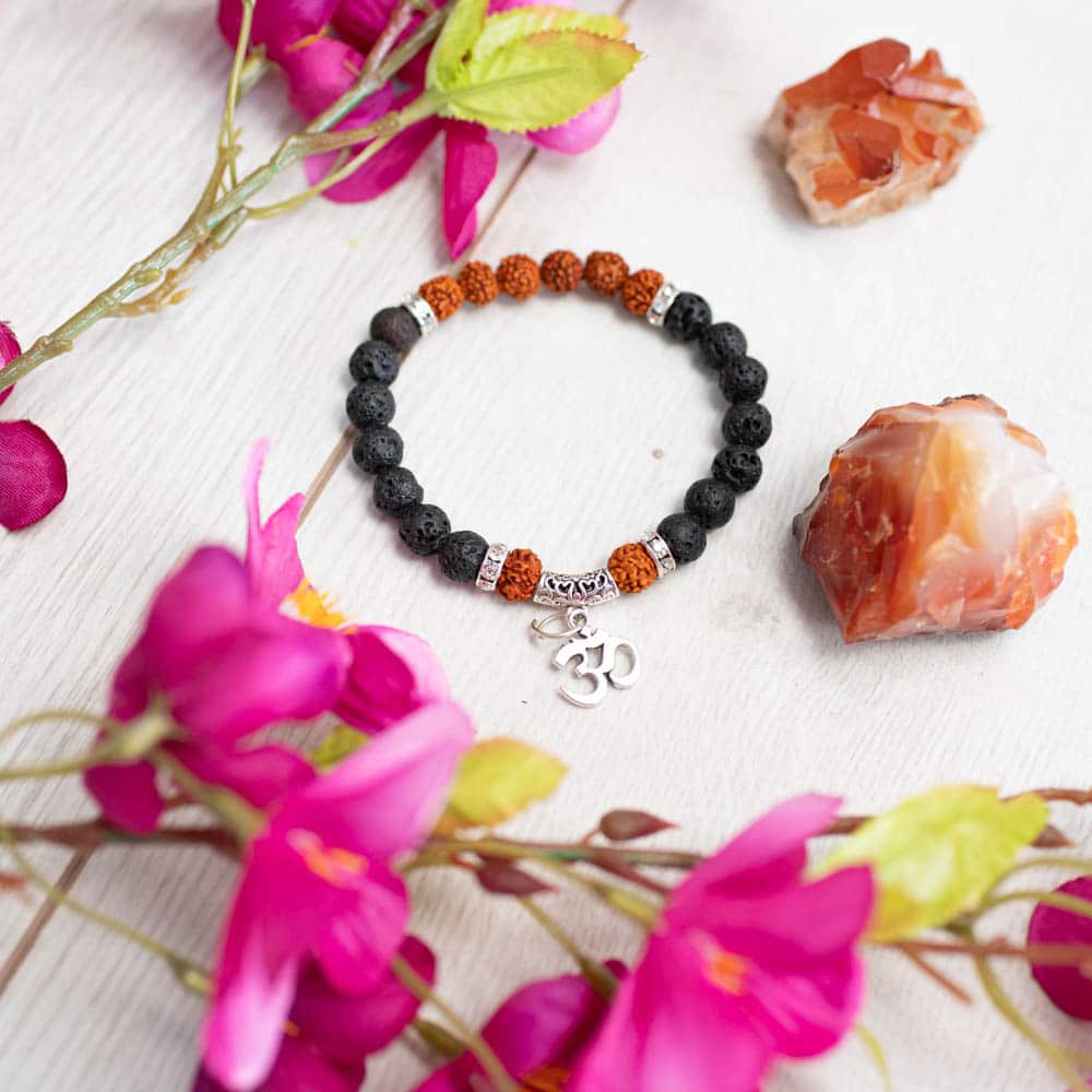 Rudraksha Armband met Lavasteen en OHM