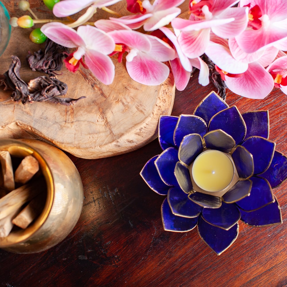Lotus Sfeerlicht Indigo 6e Chakra Goudrand