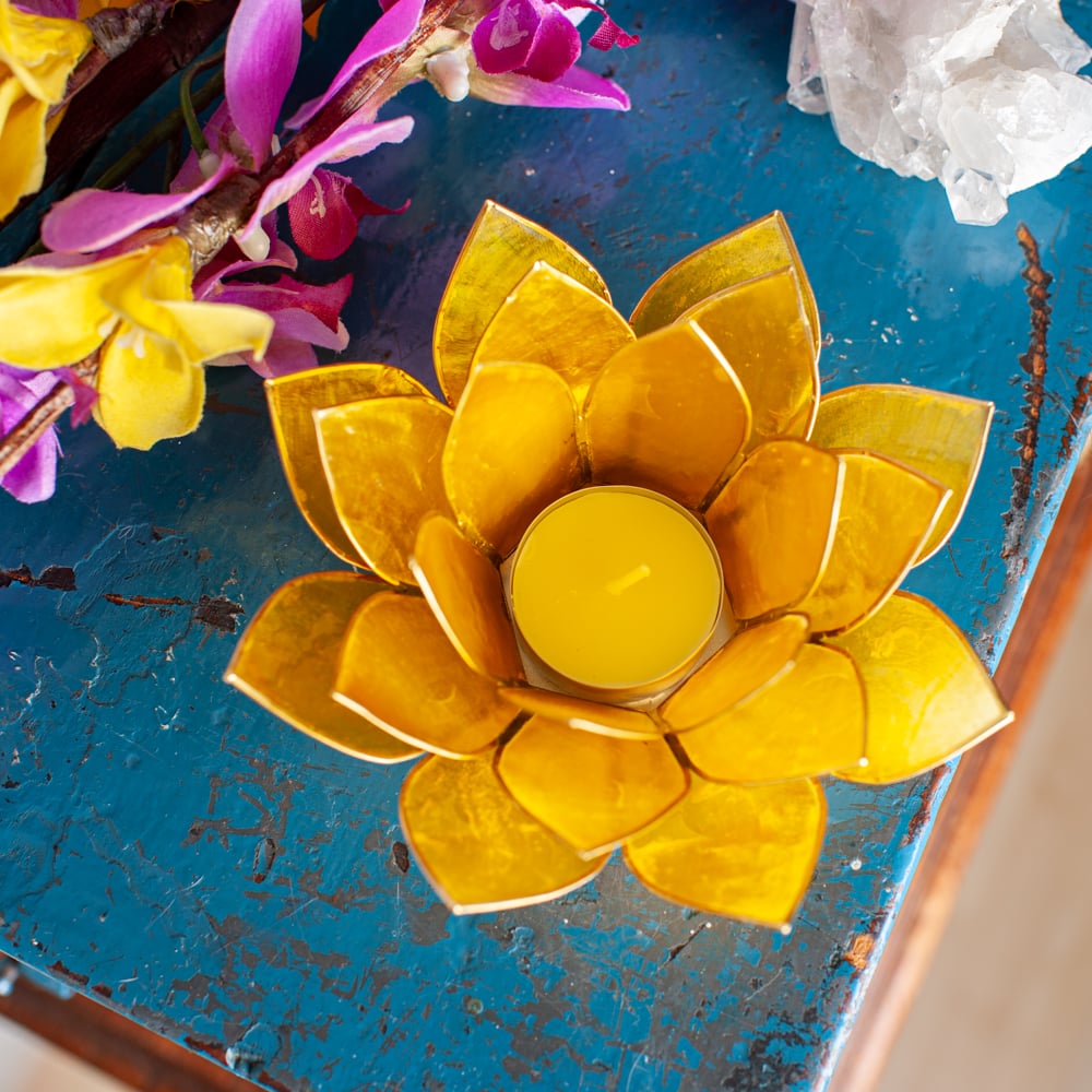 Lotus Sfeerlicht Geel 3e Chakra Goudrand