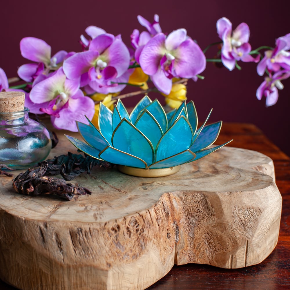 Lotus Sfeerlicht Blauw 5e Chakra Goudrand