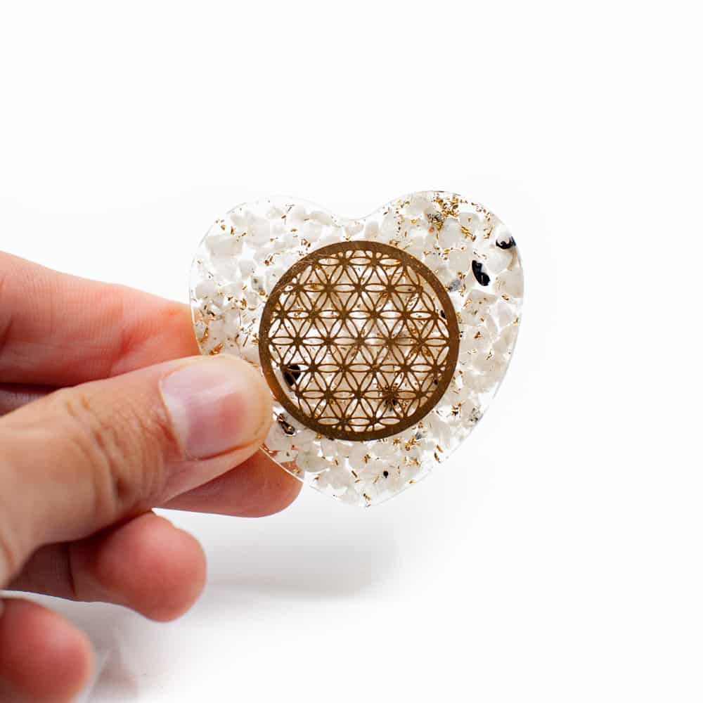 Orgoniet Hart Maansteen met Koperen Flower of Life