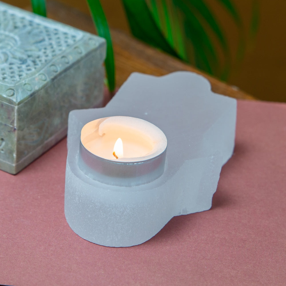 Waxinelichthouder Edelsteen Seleniet Hamsa Hand ca 350 gram