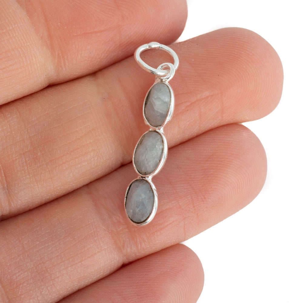 Edelsteen Hanger Aquamarijn 3 Stenen – Zilver – 20 x 4 mm
