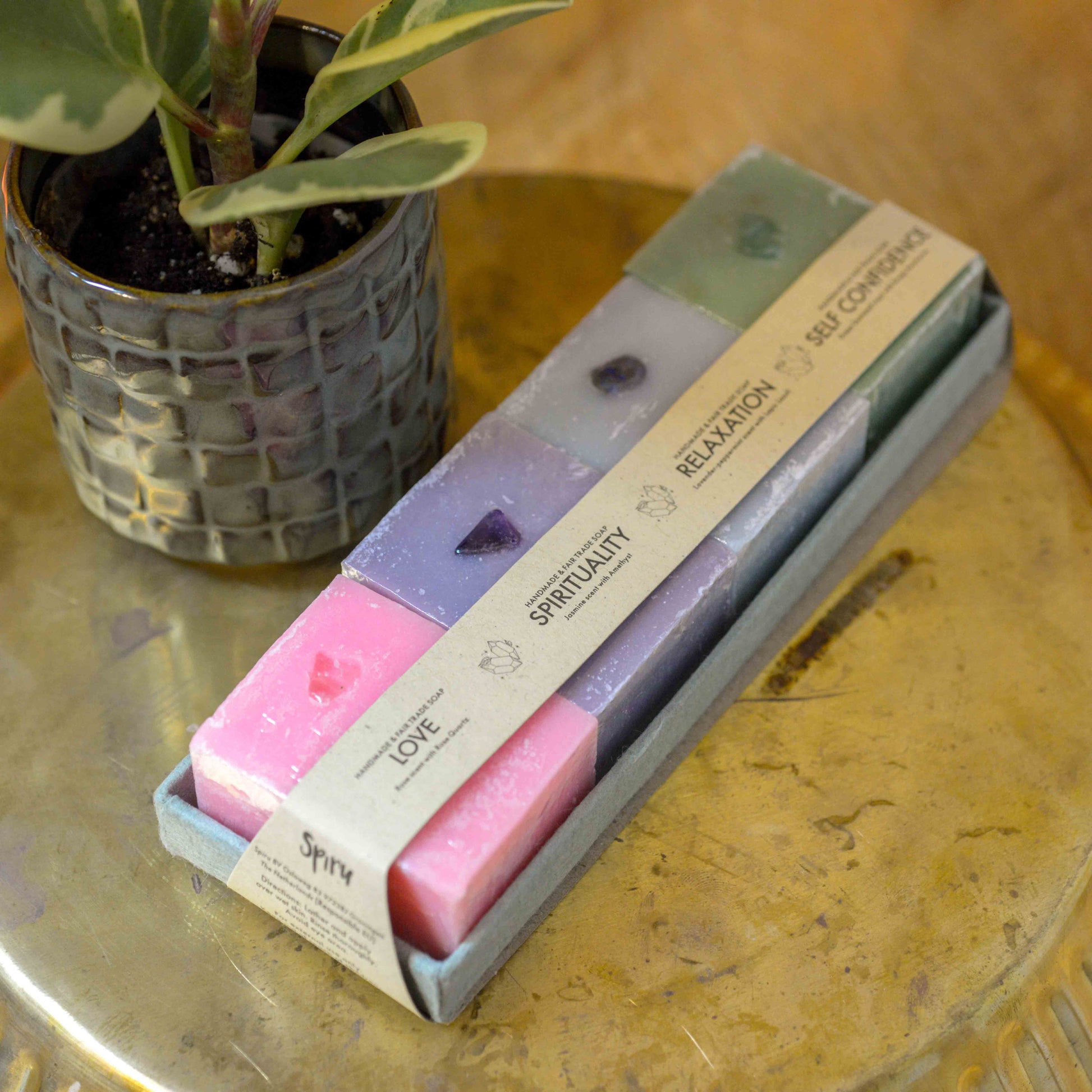 Spiru Fair Trade Edelsteen Zeep Giftset