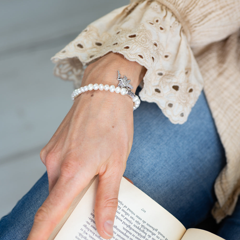 Edelsteen Armband Witte Potato Parels met Engeltje