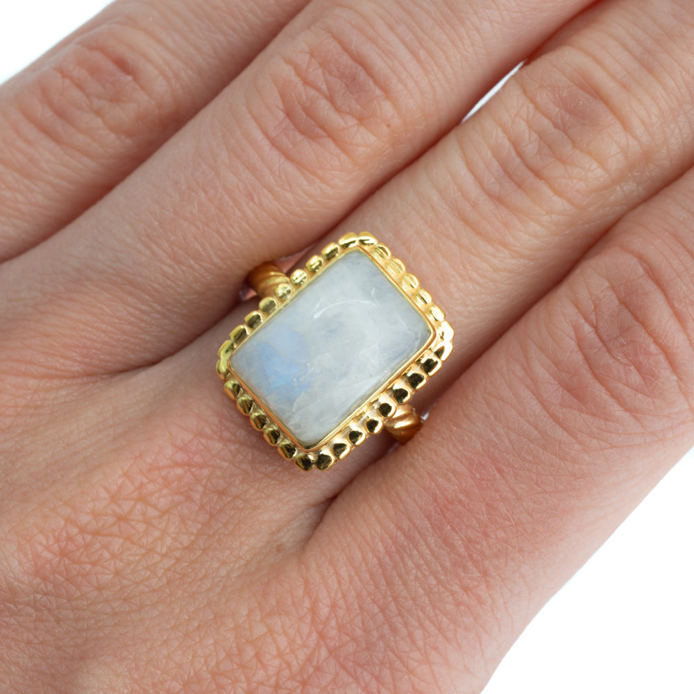 Edelsteen Ring Regenboog Maansteen 925 Zilver & Verguld “Kasasha” (Maat 17)