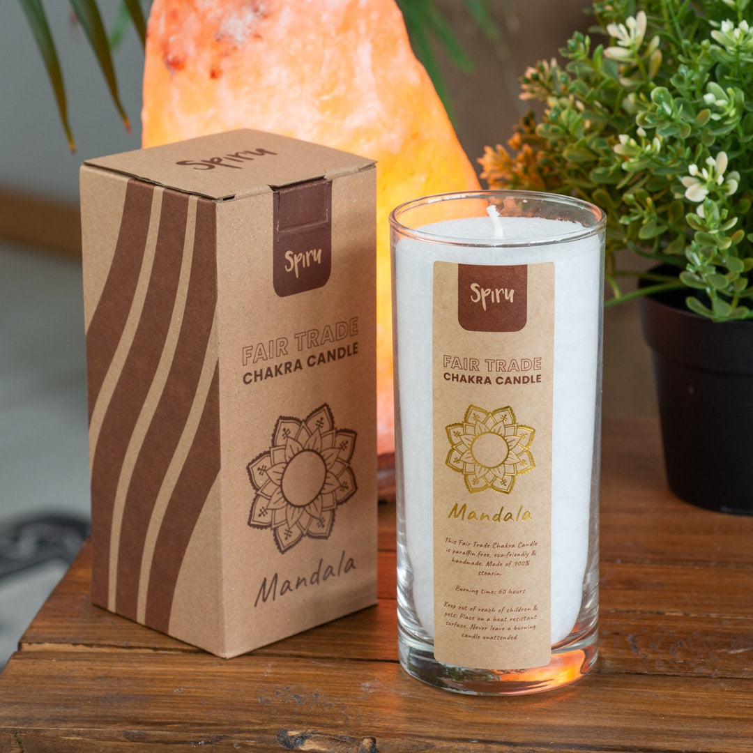 Fair Trade Mandala Stearine Kaars – Wit (60 Branduren)