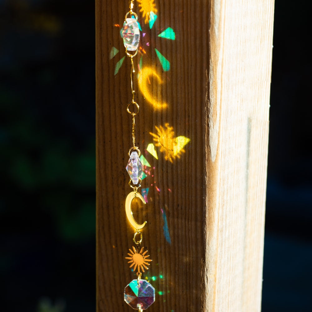Feng Shui Regenboog Hanger Triple Zon en Maan Goudkleurig (24 cm)