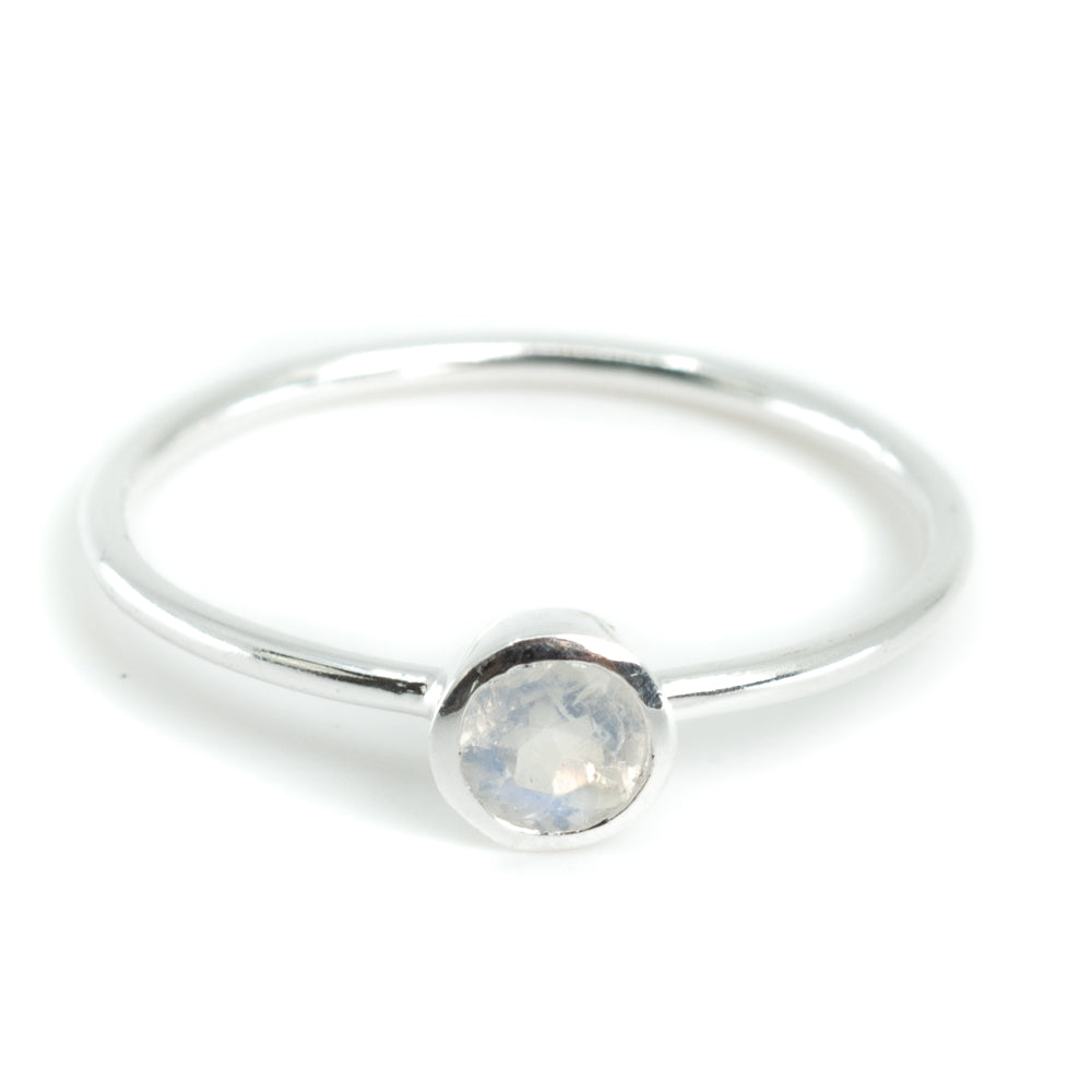 Geboortesteen Ring Maansteen Juni – 925 Zilver – Zilverkleurig (Maat 17)