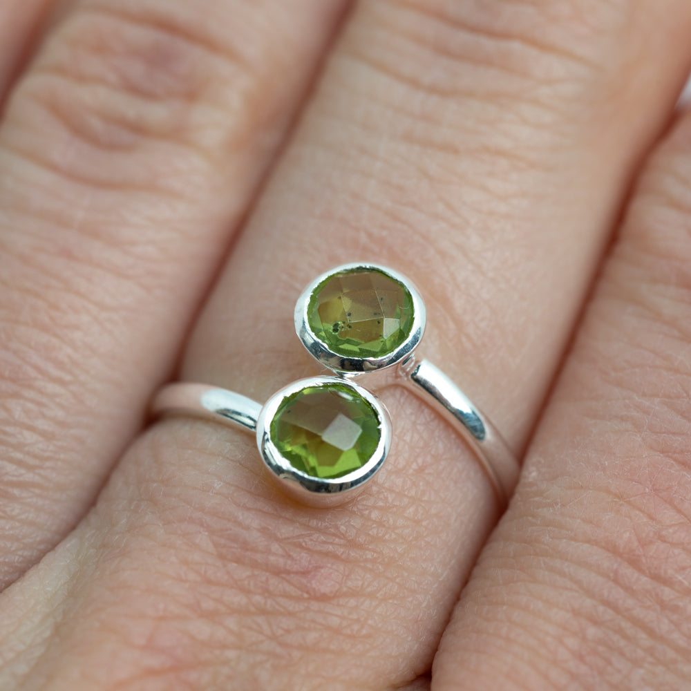 Geboortesteen Ring Peridoot Augustus – 925 Zilver – Zilverkleurig