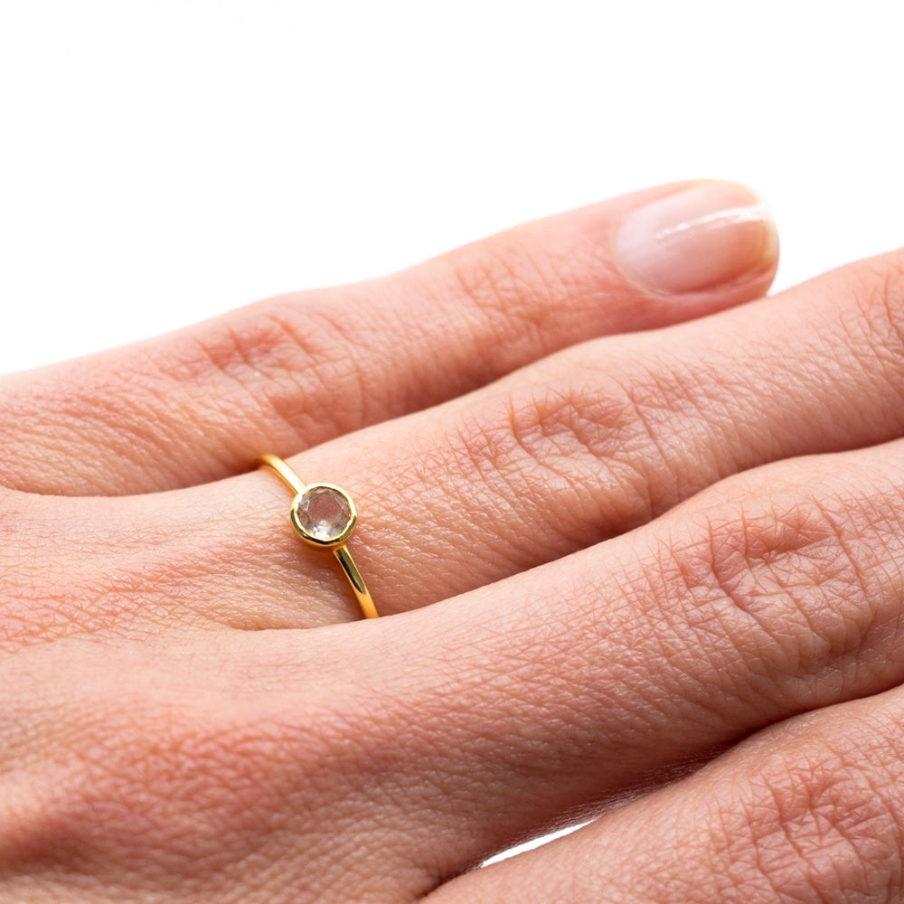 Geboortesteen Ring Rozenkwarts Oktober – 925 Zilver Verguld (Maat 17)