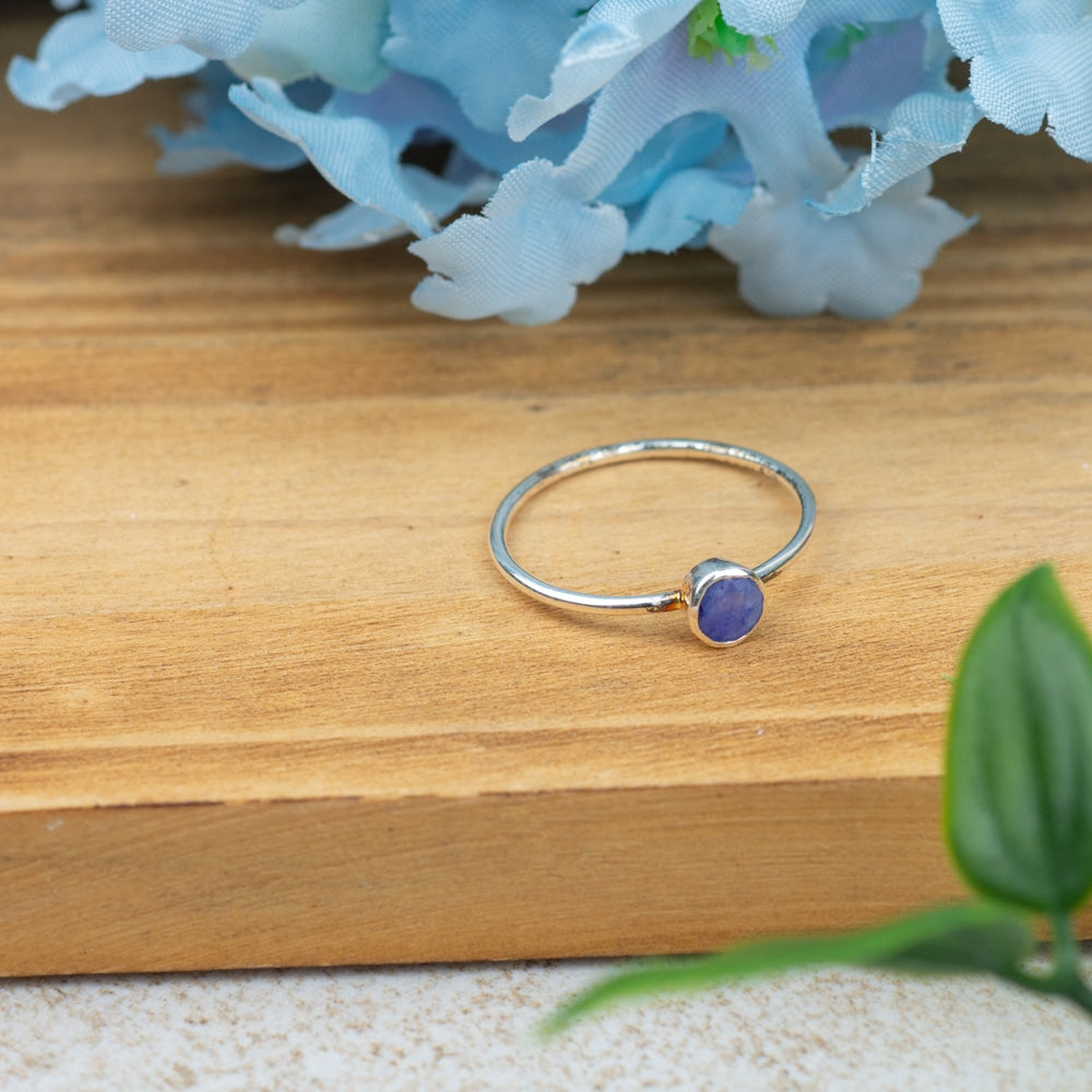 Geboortesteen Ring Saffier September – 925 Zilver – Zilverkleurig (Maat 17)
