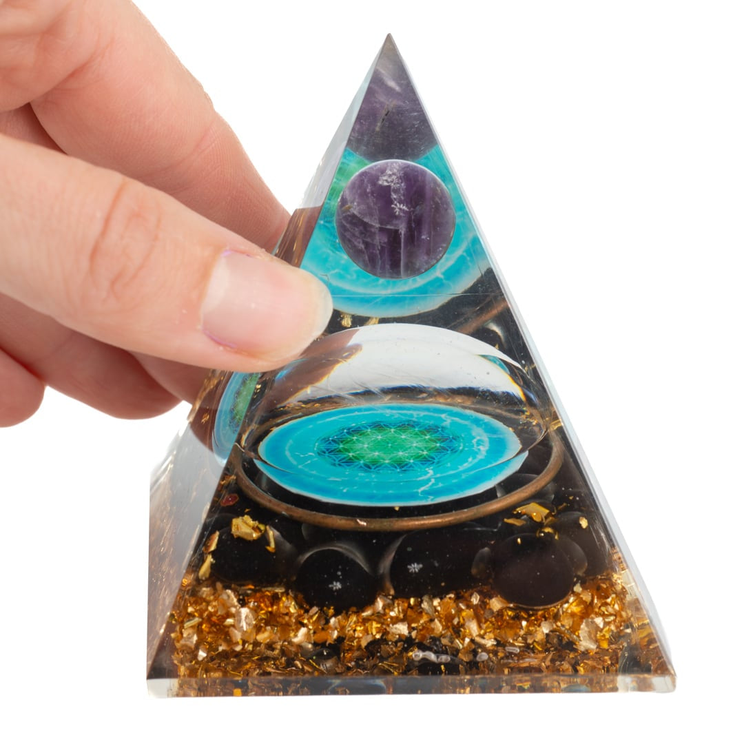 Orgonite Piramide Zwarte Toermalijn Flower Of Life en Amethist Bol (70 mm)