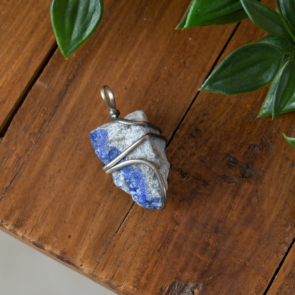 Ruwe Edelsteen Hanger Lapis Lazuli Wikkel